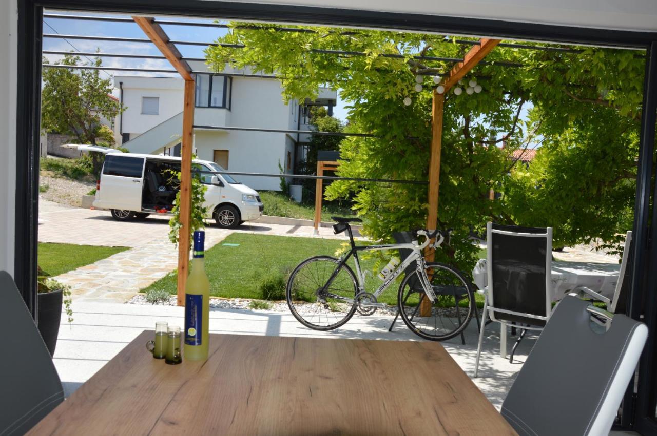 Casa Miranda - Family Comfort In A Quiet Area, Near The Sea, With Bbq And Free Parking Zgornje Skofije Eksteriør billede