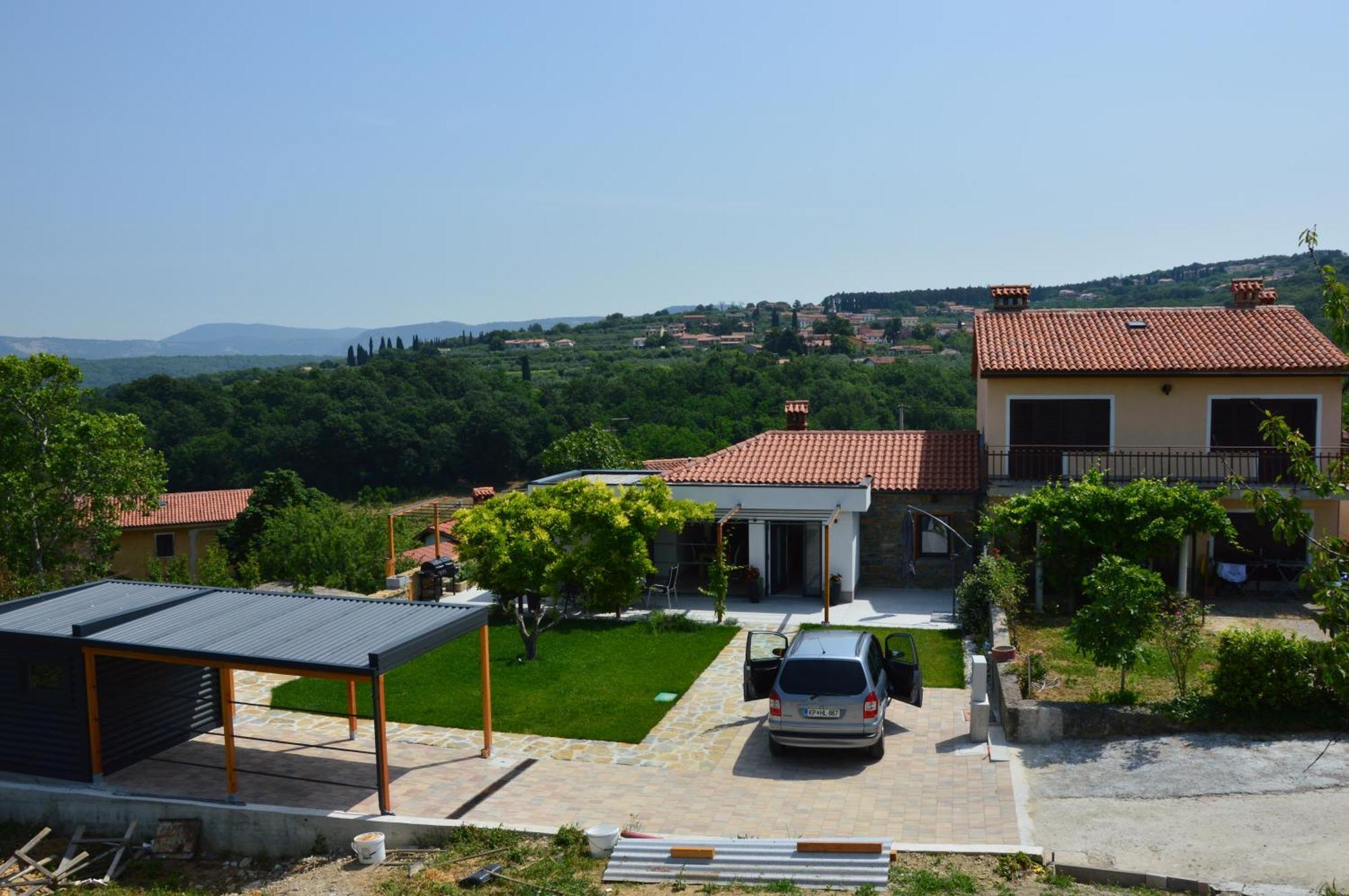Casa Miranda - Family Comfort In A Quiet Area, Near The Sea, With Bbq And Free Parking Zgornje Skofije Eksteriør billede