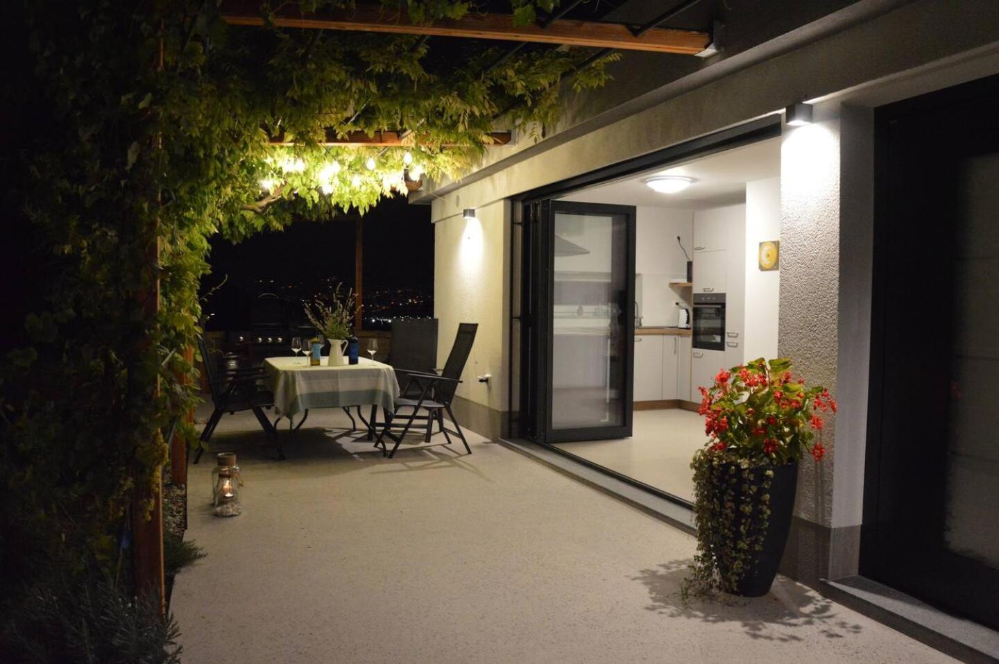 Casa Miranda - Family Comfort In A Quiet Area, Near The Sea, With Bbq And Free Parking Zgornje Skofije Eksteriør billede