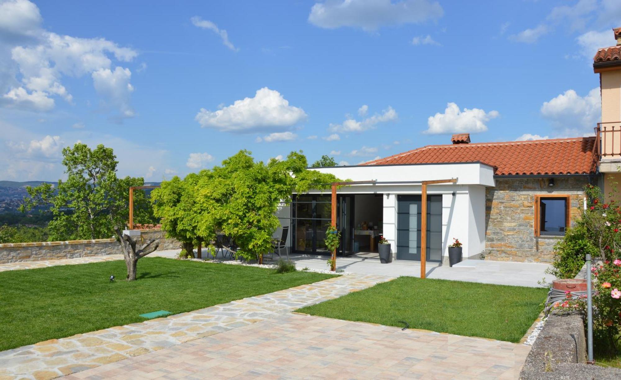 Casa Miranda - Family Comfort In A Quiet Area, Near The Sea, With Bbq And Free Parking Zgornje Skofije Eksteriør billede